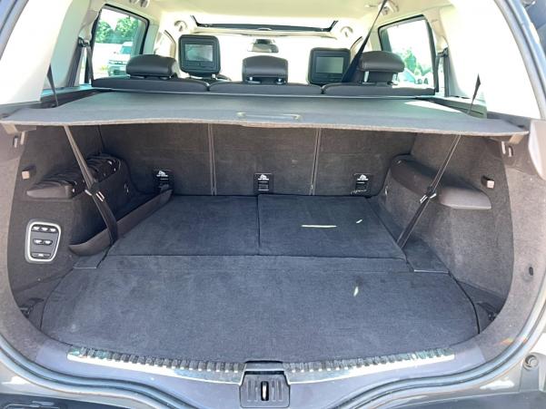 Vente en ligne Renault Espace 5 Espace dCi 160 Energy Twin Turbo au prix de 19 491 €