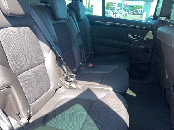 Vente en ligne Renault Espace 5 Espace dCi 160 Energy Twin Turbo au prix de 19 491 €