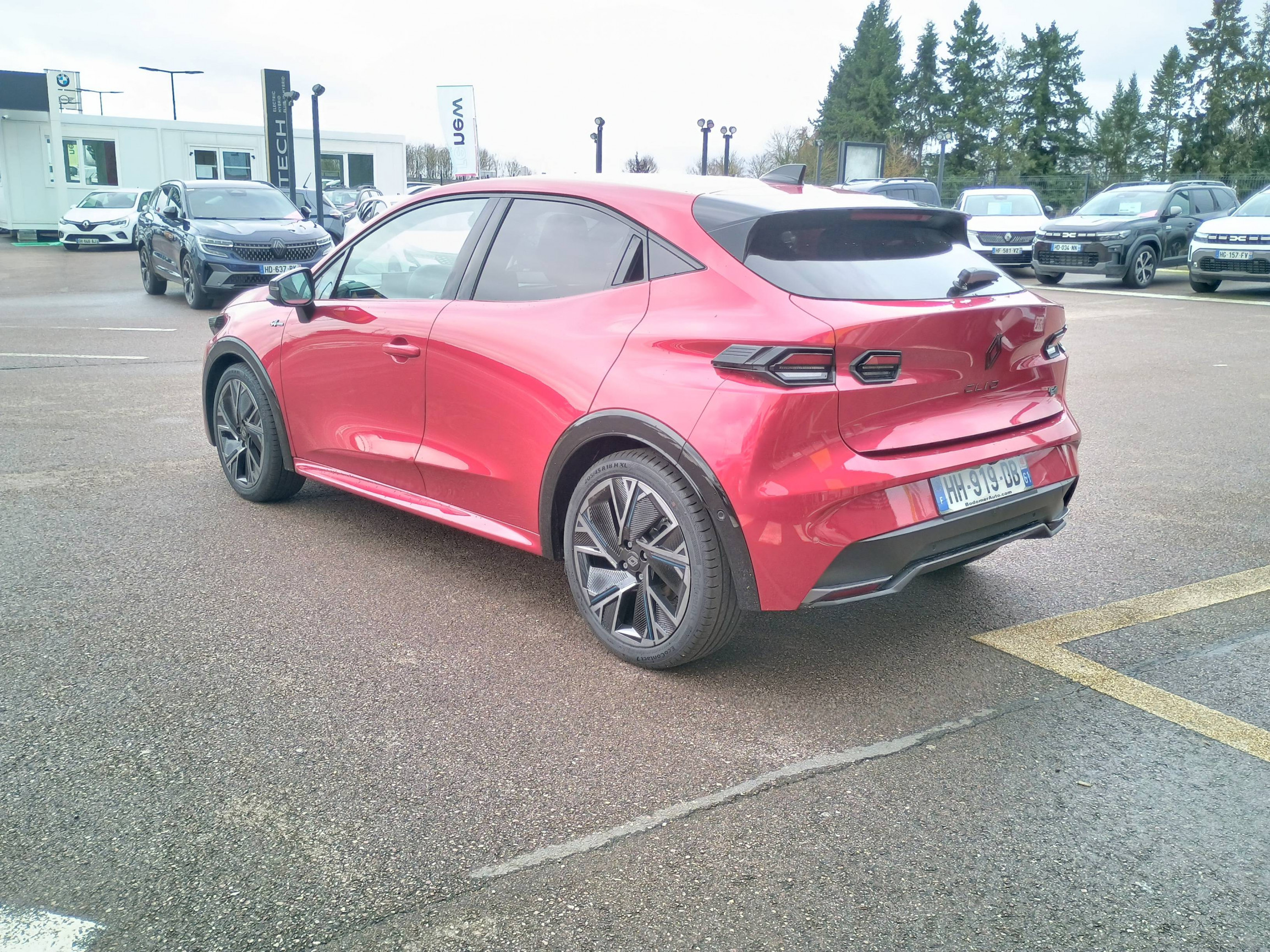 Vente en ligne Renault Clio 6 Clio E-Tech full hybrid 160 ch au prix de 28 800 €