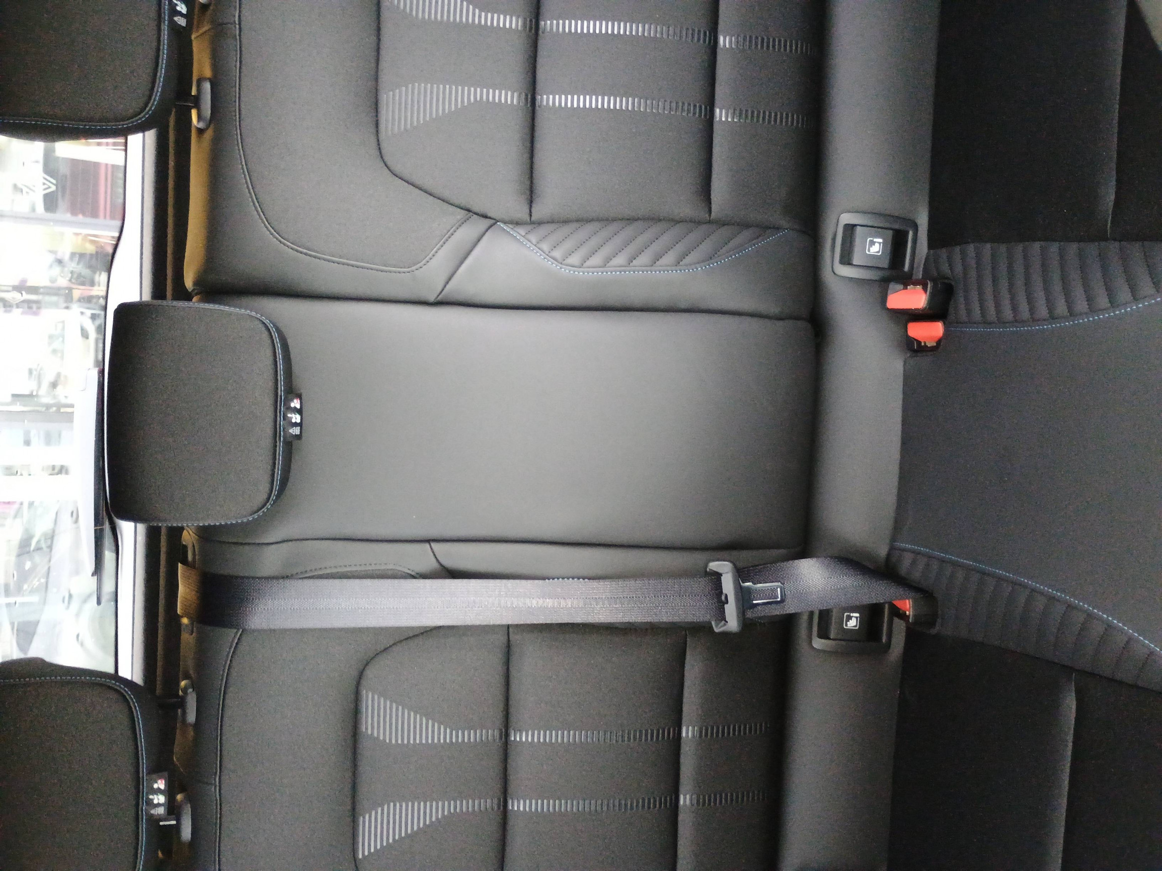 Vente en ligne Renault Clio 6 Clio E-Tech full hybrid 160 ch au prix de 28 800 €