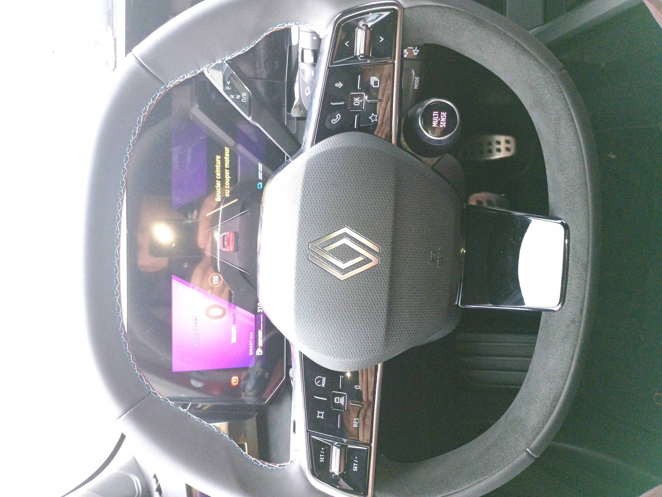 Vente en ligne Renault Clio 6 Clio E-Tech full hybrid 160 ch au prix de 28 800 €