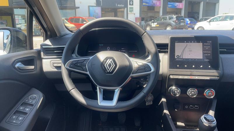 Vente en ligne Renault Clio 5 Clio dCi 100 au prix de 18 791 €