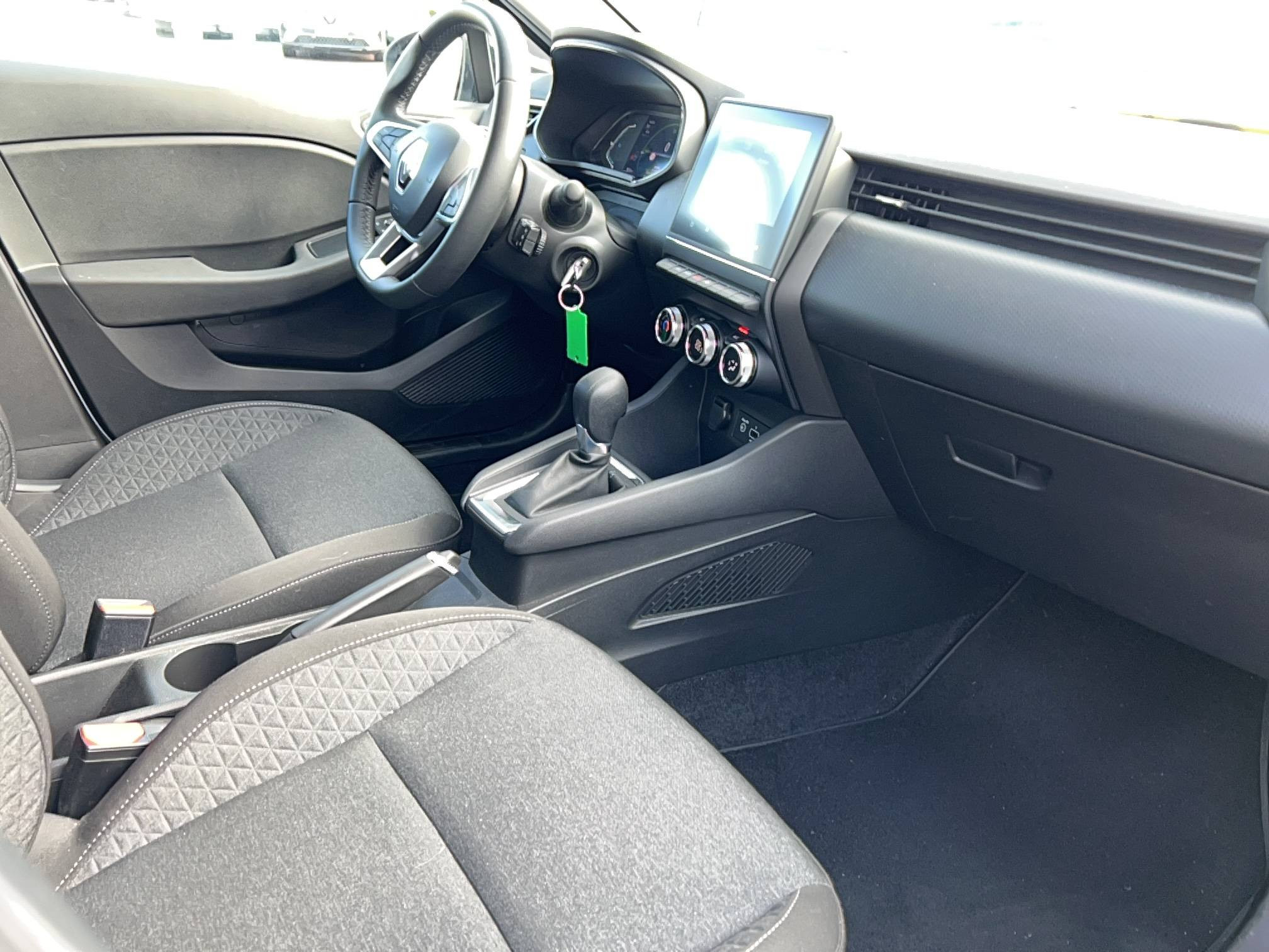 Vente en ligne Renault Clio 5 Clio E-Tech full hybrid 145 au prix de 16 191 €