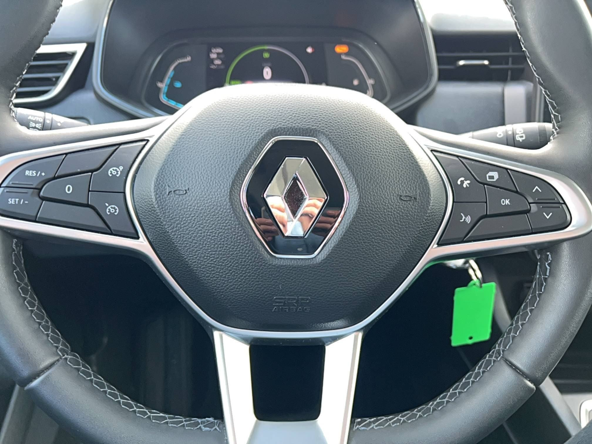 Vente en ligne Renault Clio 5 Clio E-Tech full hybrid 145 au prix de 16 191 €