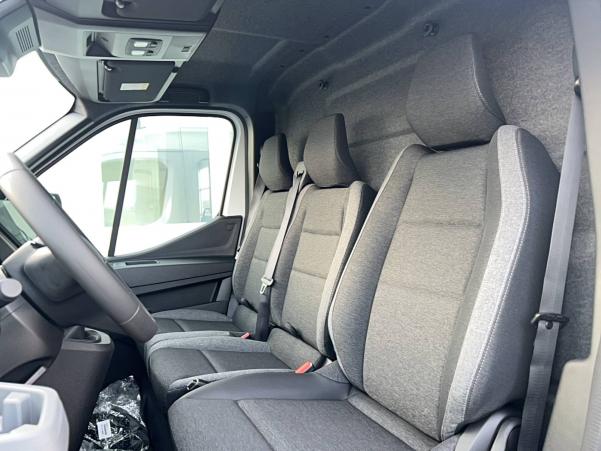 Vente en ligne Renault Master MASTER FGN TRAC 3T5 L2H2 BLUE DCI 150 au prix de 35 697 €