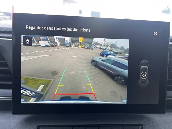 Vente en ligne Renault Master MASTER FGN TRAC 3T5 L2H2 BLUE DCI 150 au prix de 35 697 €