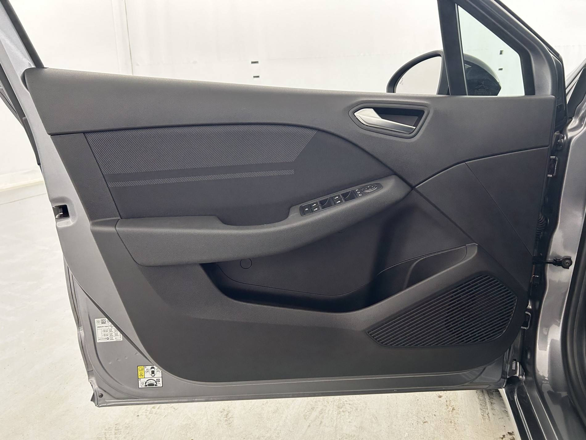 Vente en ligne Renault Clio 5 Clio E-Tech full hybrid 145 ch GSR2 au prix de 23 199 €