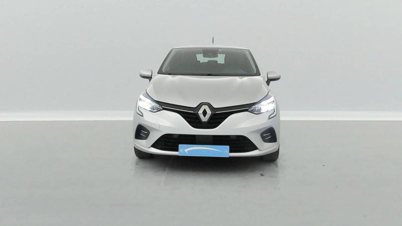 Vente en ligne Renault Clio 5 Clio E-Tech 140 - 21N au prix de 16 679 €