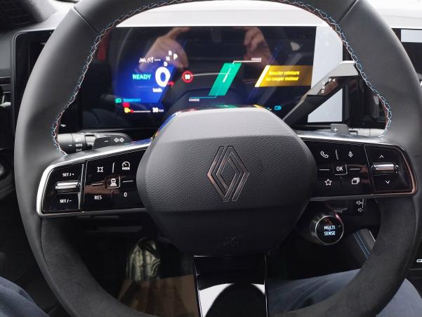 Vente en ligne Renault Austral  E-Tech full hybrid 200 GSR2 au prix de 42 499 €