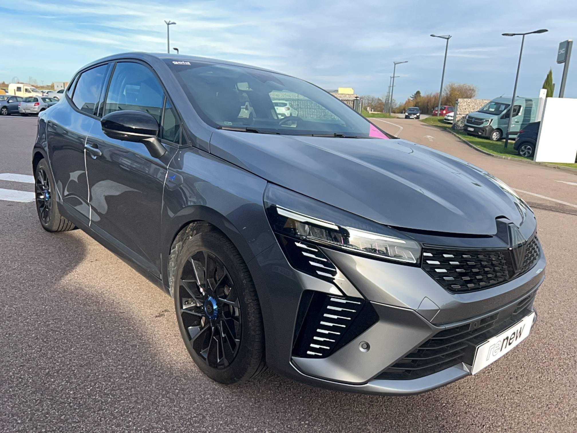 Vente en ligne Renault Clio 5 Clio E-Tech full hybrid 145 ch GSR2 au prix de 22 991 €