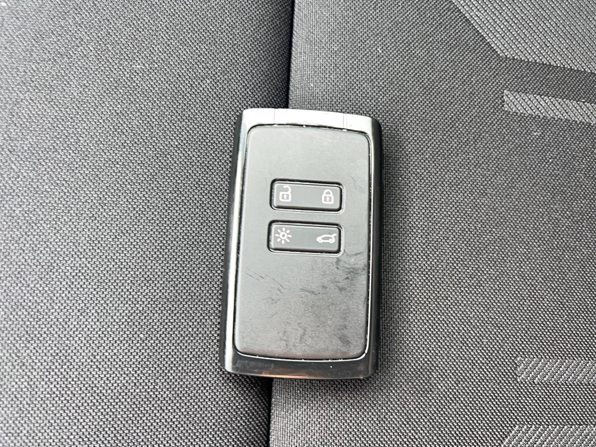 Vente en ligne Renault Clio 5 Clio E-Tech full hybrid 145 ch GSR2 au prix de 22 991 €