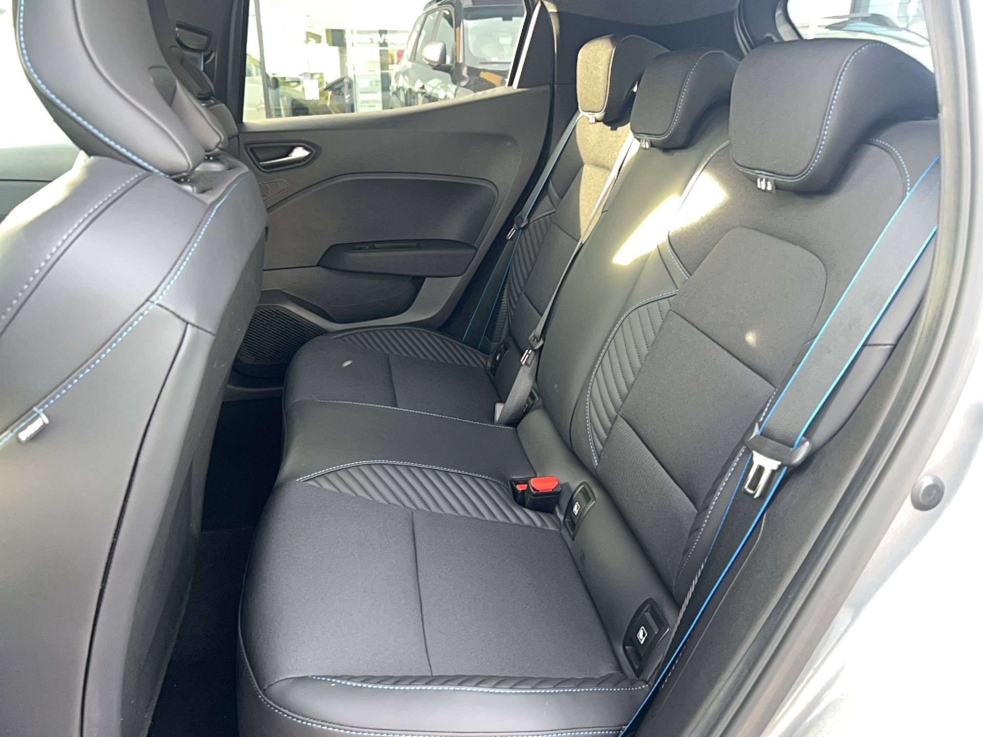 Vente en ligne Renault Clio 5 Clio E-Tech full hybrid 145 ch GSR2 au prix de 22 991 €