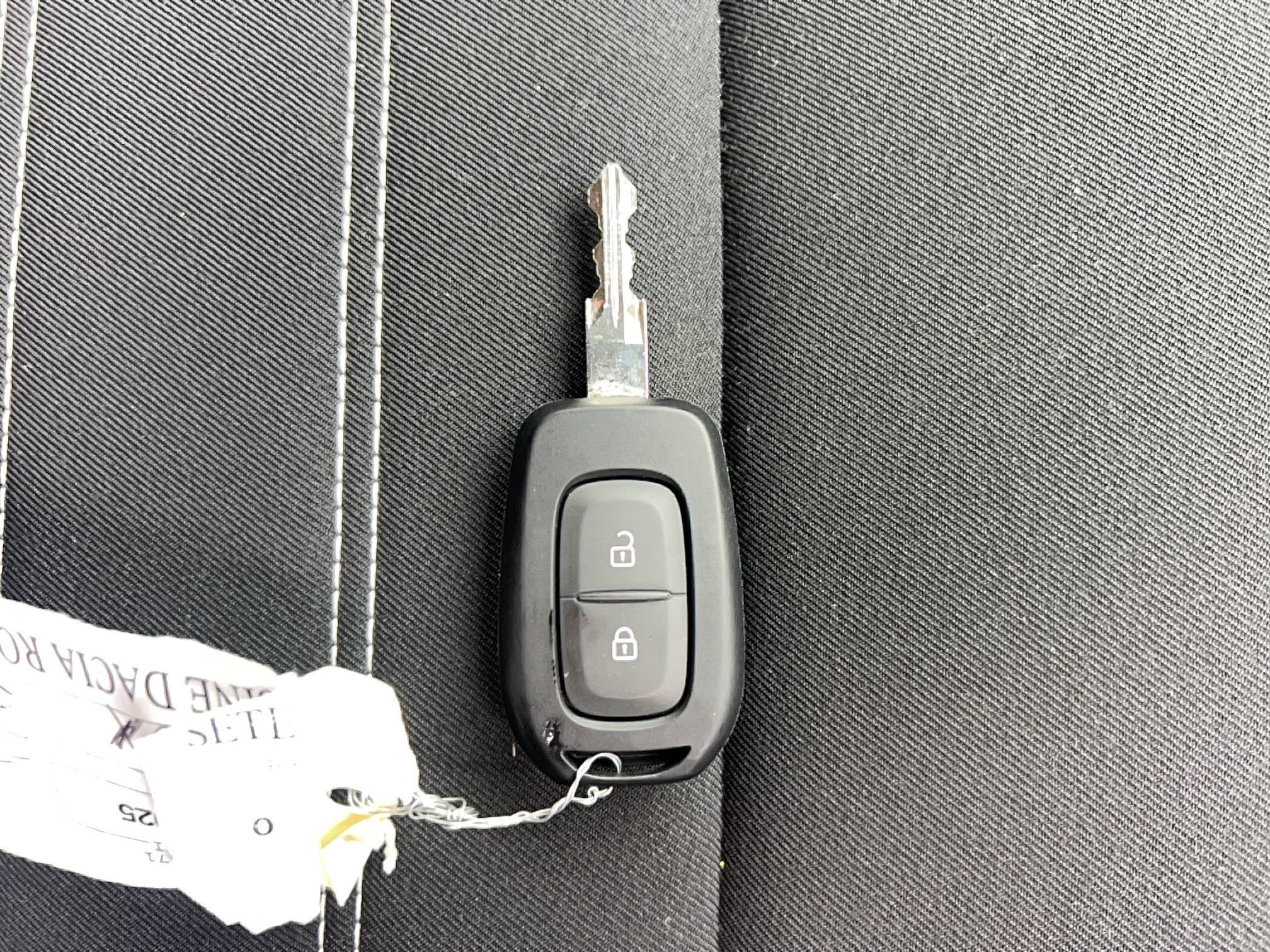 Vente en ligne Dacia Duster  ECO-G 100 4x2 au prix de 18 911 €