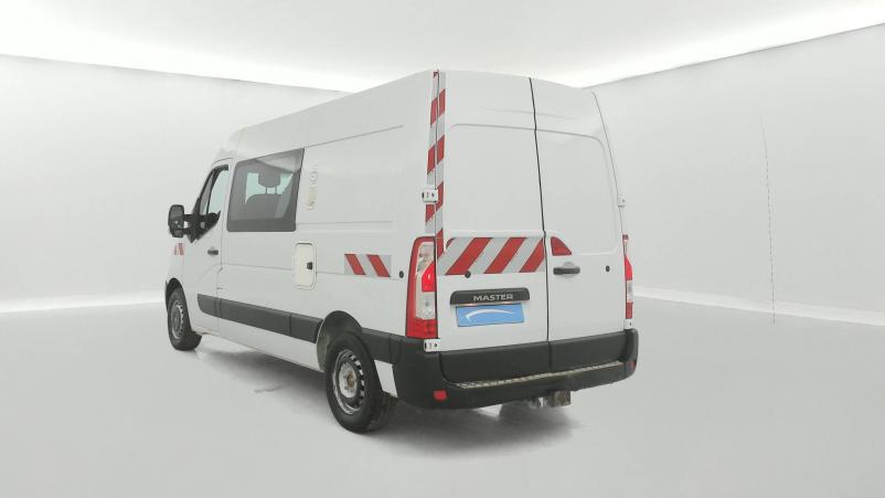 Vente en ligne Renault Master 3 Fourgon MASTER CA L2H2 3.5t 2.3 dCi 110 S&S E6 au prix de 20 239 €