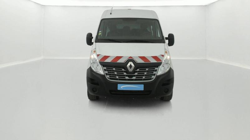 Vente en ligne Renault Master 3 Fourgon MASTER CA L2H2 3.5t 2.3 dCi 110 S&S E6 au prix de 20 239 €