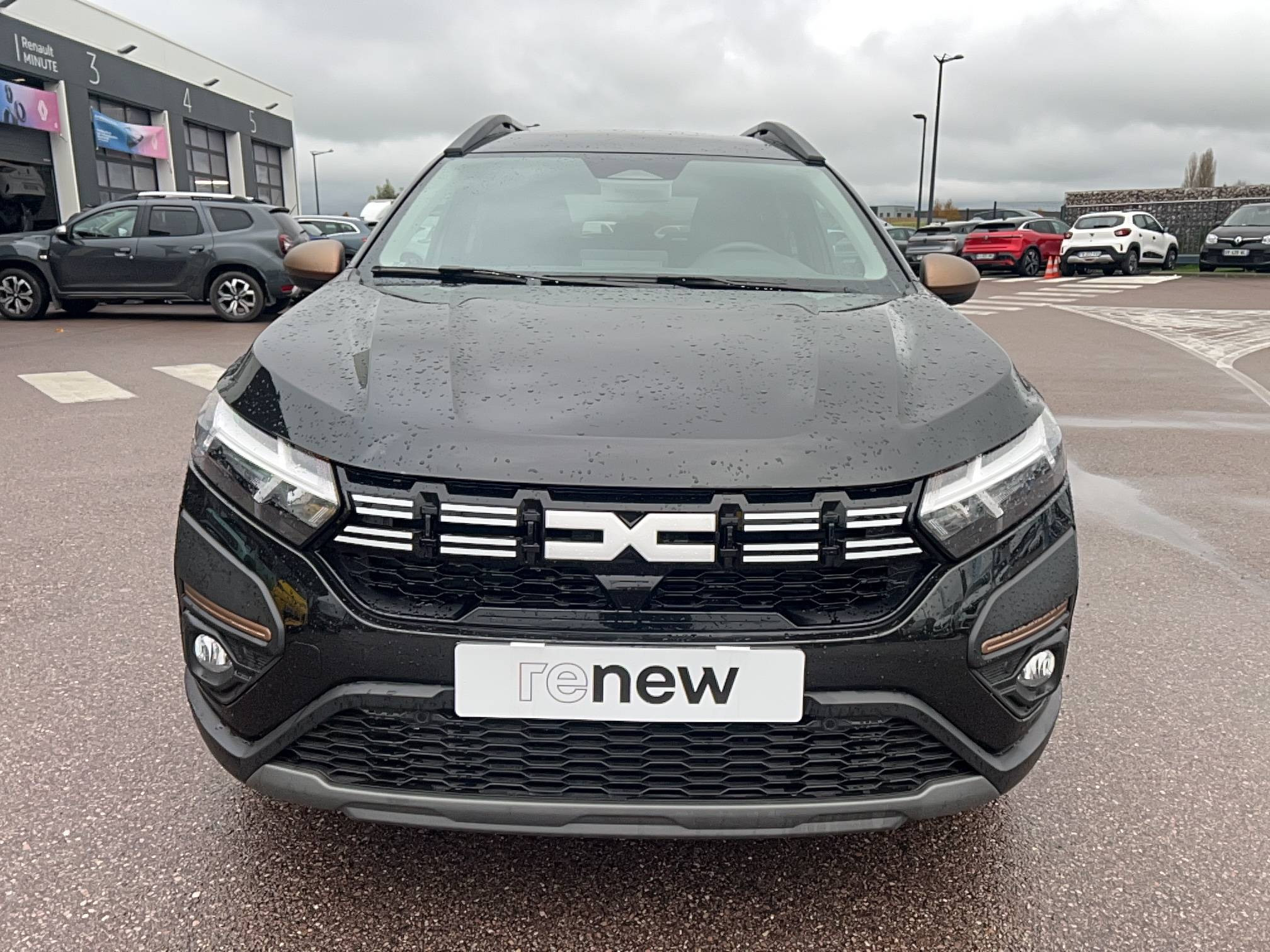 Vente en ligne Dacia Jogger  Hybrid 140 7 places GSR2 au prix de 24 749 €