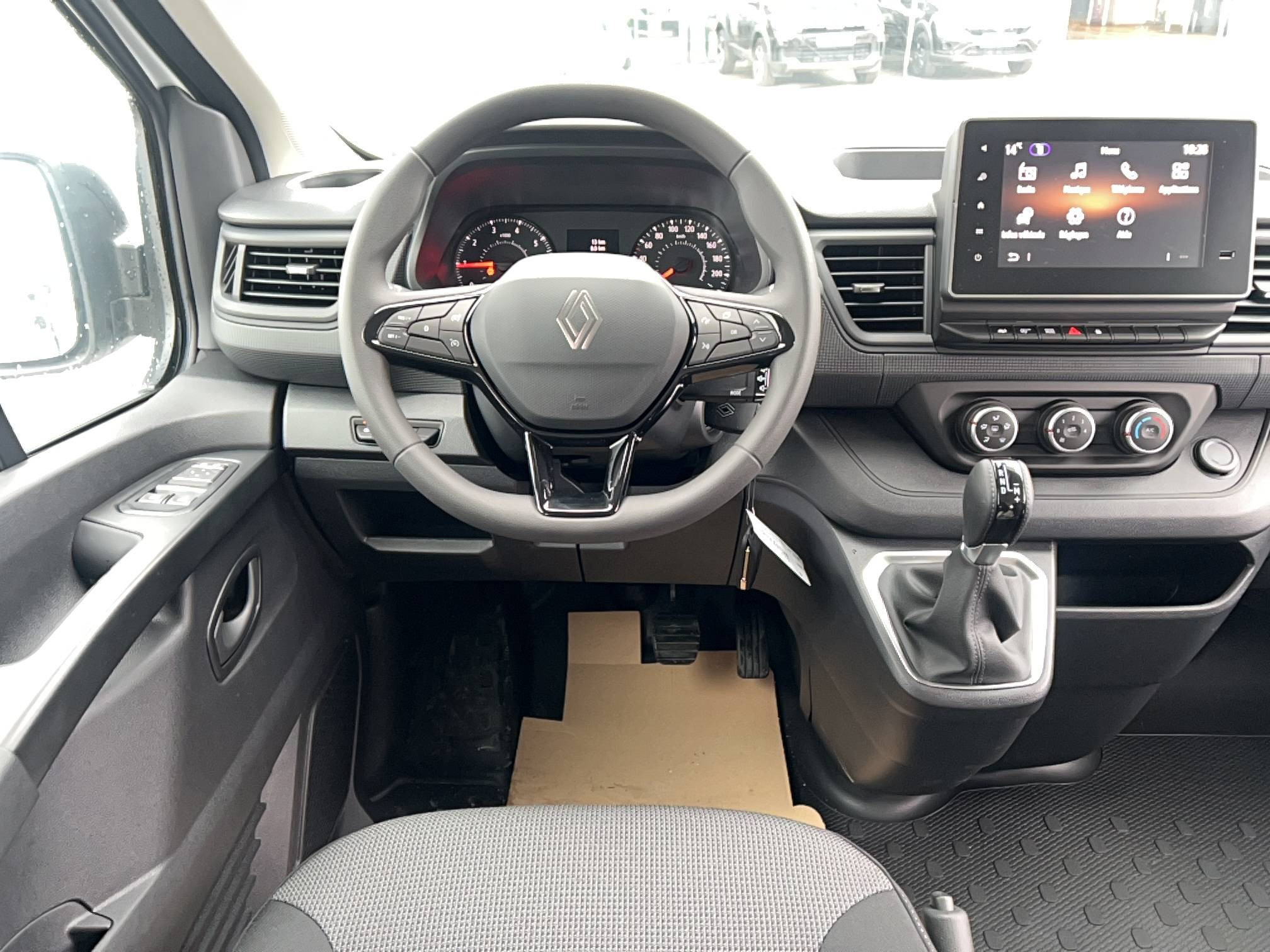 Vente en ligne Renault Trafic 3 Fourgon TRAFIC FGN L1H1 2T8 BLUE DCI 150 EDC GSR2 au prix de 34 749 €