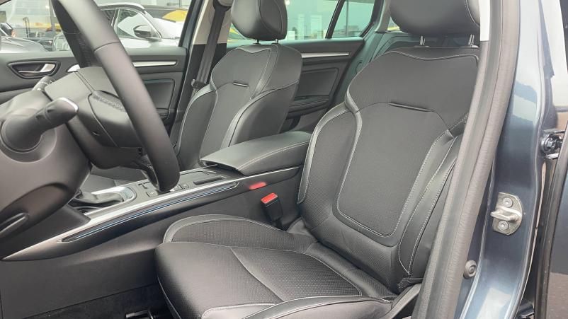 Vente en ligne Renault Megane 4 Estate  Blue dCi 115 EDC au prix de 23 729 €