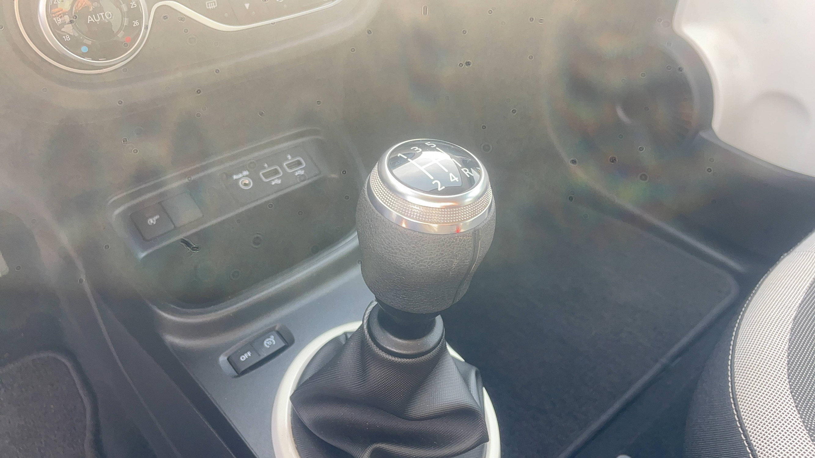 Vente en ligne Renault Twingo 3  SCe 65 - 21 au prix de 11 690 €