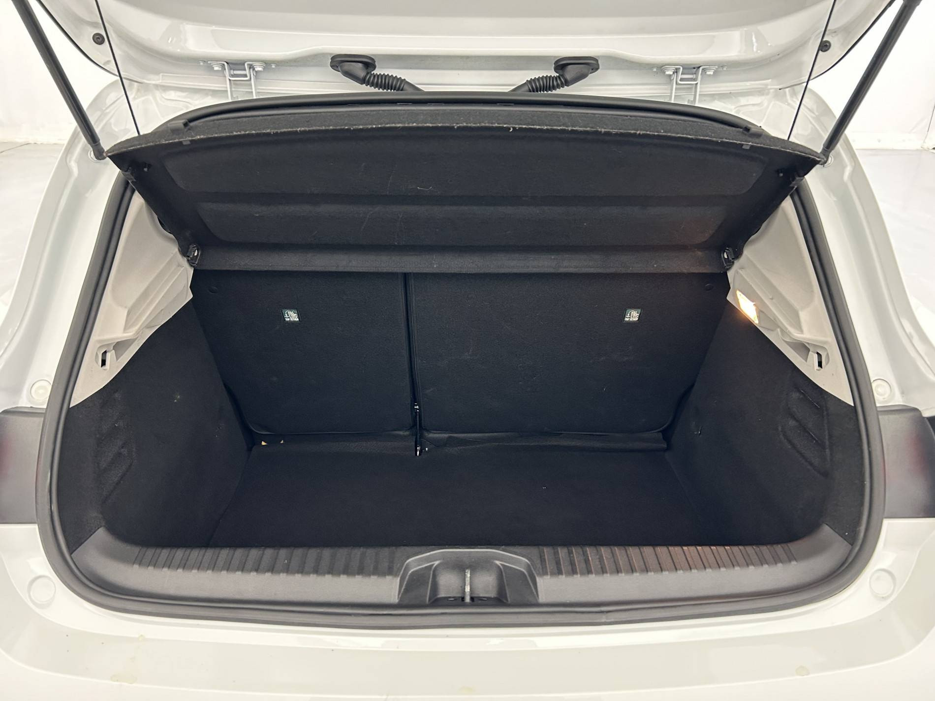 Vente en ligne Renault Clio 5 Clio TCe 90 - 21N au prix de 13 490 €