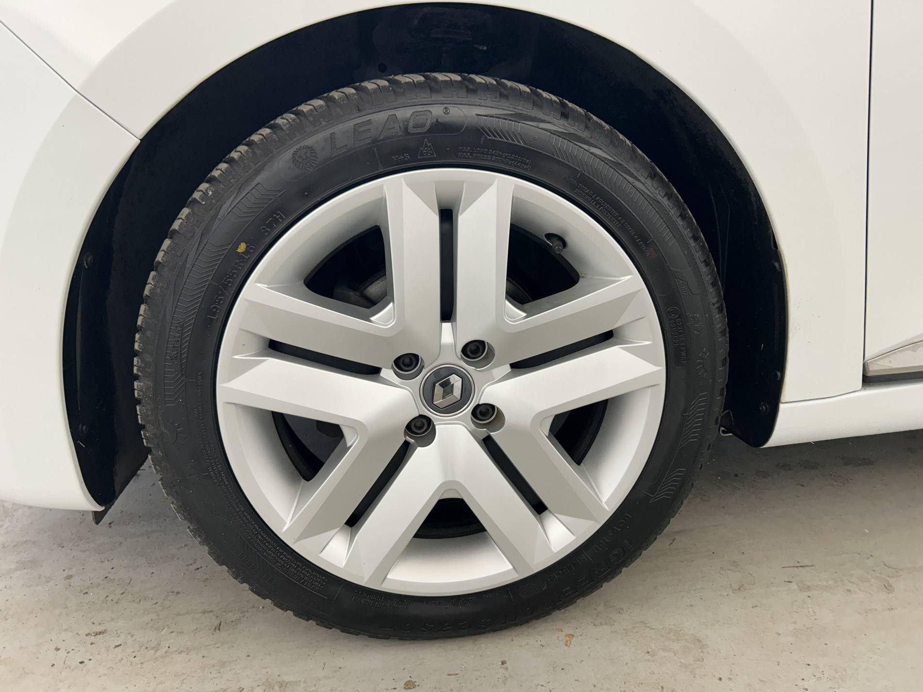 Vente en ligne Renault Clio 5 Clio TCe 90 X-Tronic - 21 au prix de 14 991 €