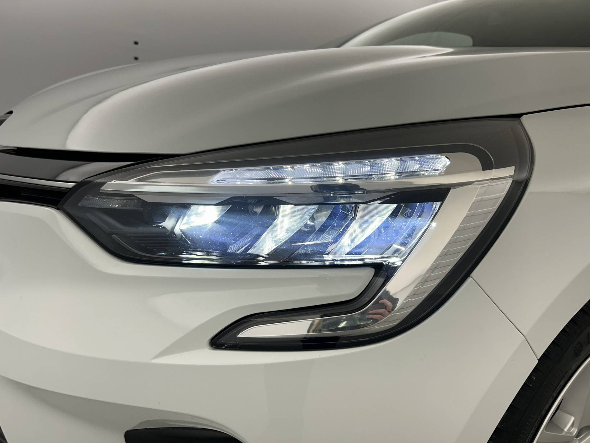 Vente en ligne Renault Clio 5 Clio TCe 90 X-Tronic - 21 au prix de 14 991 €