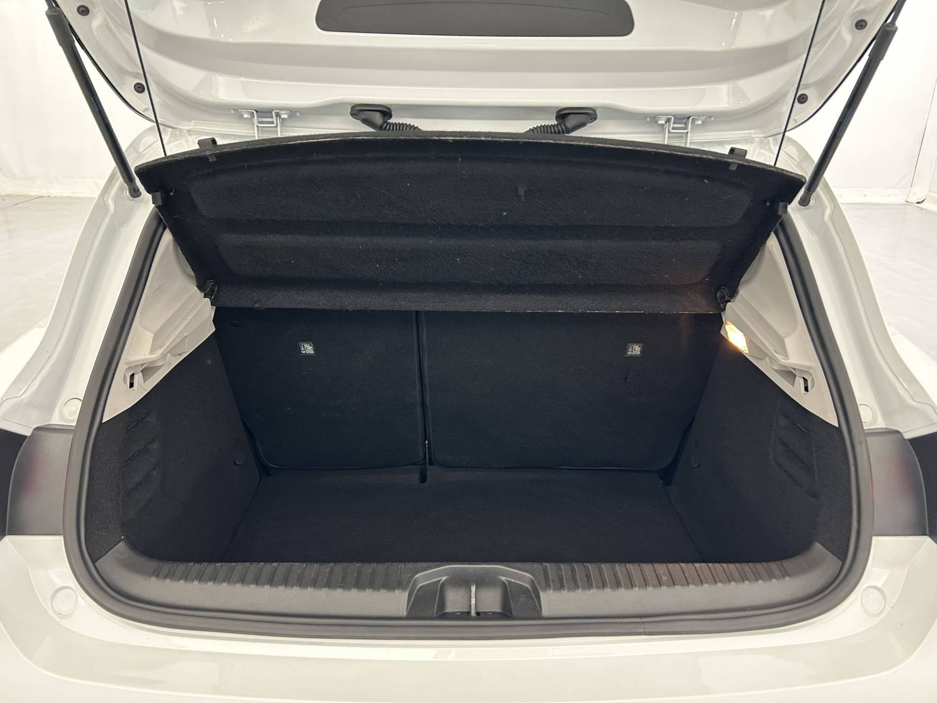 Vente en ligne Renault Clio 5 Clio TCe 90 X-Tronic - 21 au prix de 14 991 €