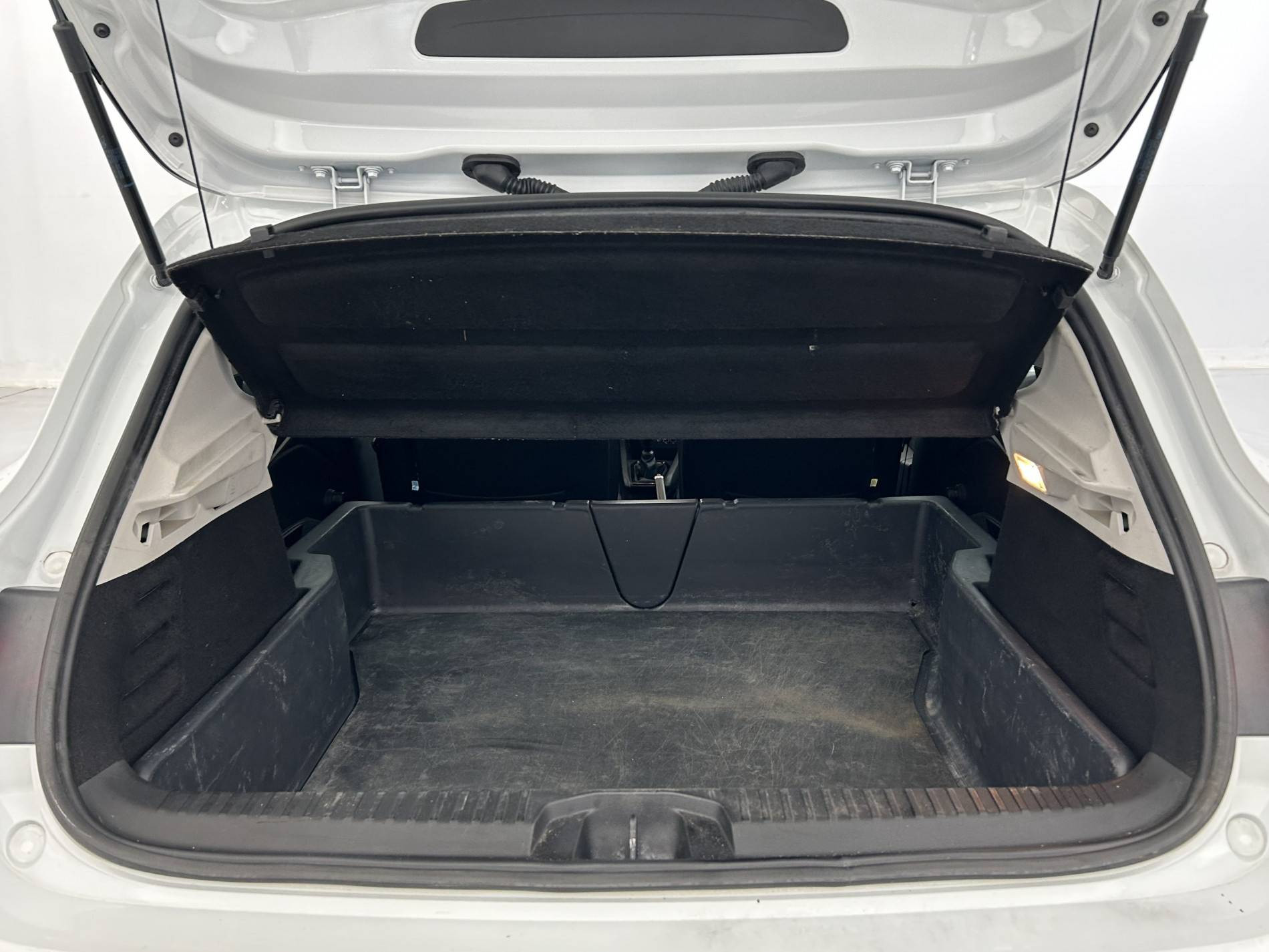 Vente en ligne Renault Clio 5 CLIO SOCIETE BLUE DCI 100 - 21N au prix de 10 991 €