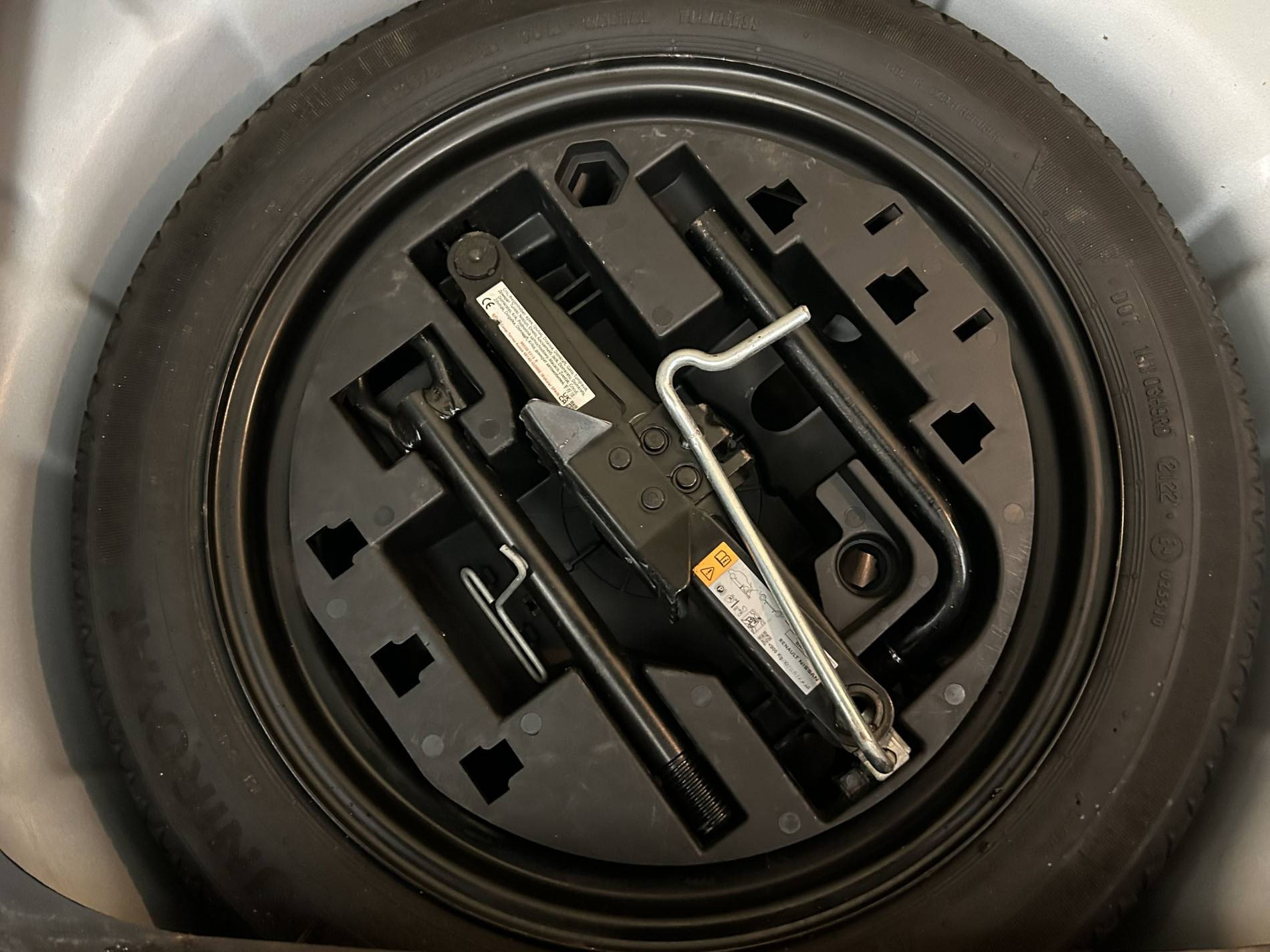 Vente en ligne Renault Clio 5 CLIO SOCIETE BLUE DCI 100 - 21N au prix de 10 991 €