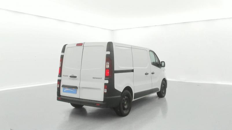 Vente en ligne Renault Trafic 3 Fourgon TRAFIC FGN L1H1 1000 KG DCI 95 E6 au prix de 18 990 €