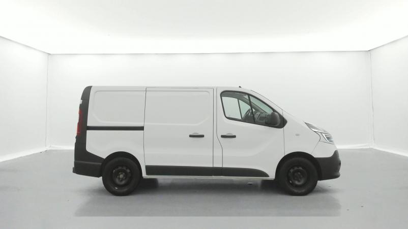 Vente en ligne Renault Trafic 3 Fourgon TRAFIC FGN L1H1 1000 KG DCI 95 E6 au prix de 18 990 €