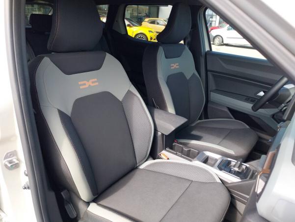 Vente en ligne Dacia Duster  Hybrid 140 au prix de 28 750 €