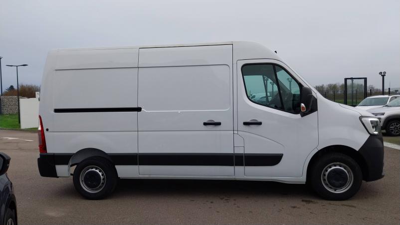 Vente en ligne Renault Master 3 Fourgon MASTER FGN TRAC F3300 L2H2 BLUE DCI 135 au prix de 32 490 €