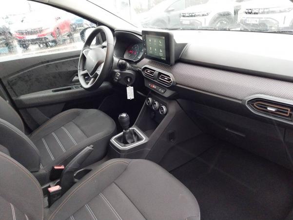 Vente en ligne Dacia Sandero  ECO-G 100 au prix de 16 497 €