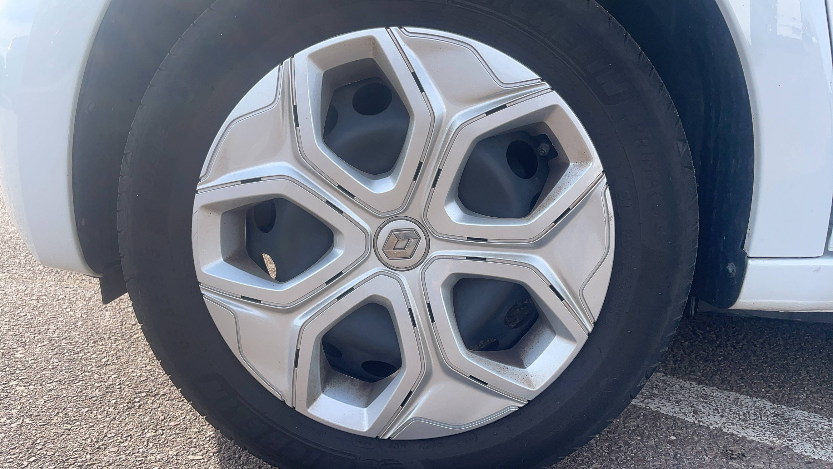 Vente en ligne Renault Twingo 3  SCe 65 - 21 au prix de 10 291 €