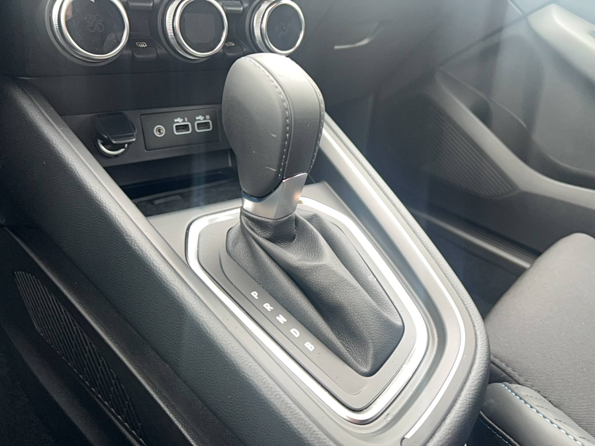 Vente en ligne Renault Clio 5 Clio E-Tech full hybrid 145 ch GSR2 au prix de 23 291 €