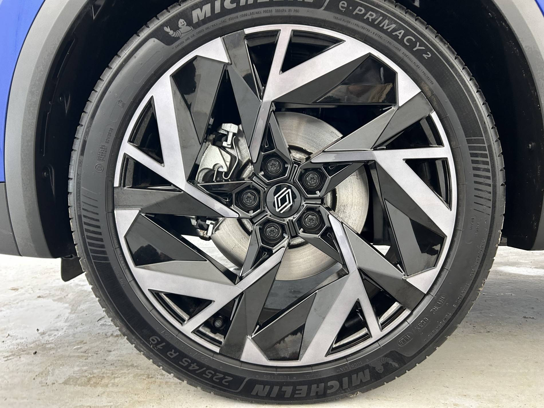 Vente en ligne Renault Symbioz  E-Tech full hybrid 145 au prix de 31 479 €