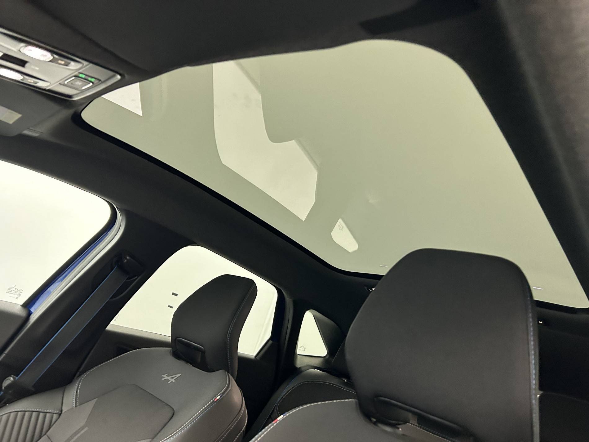 Vente en ligne Renault Symbioz  E-Tech full hybrid 145 au prix de 31 479 €