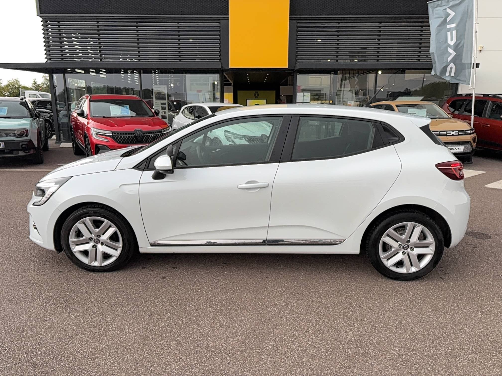 Vente en ligne Renault Clio 5 Clio Blue dCi 100 - 21N au prix de 11 491 €