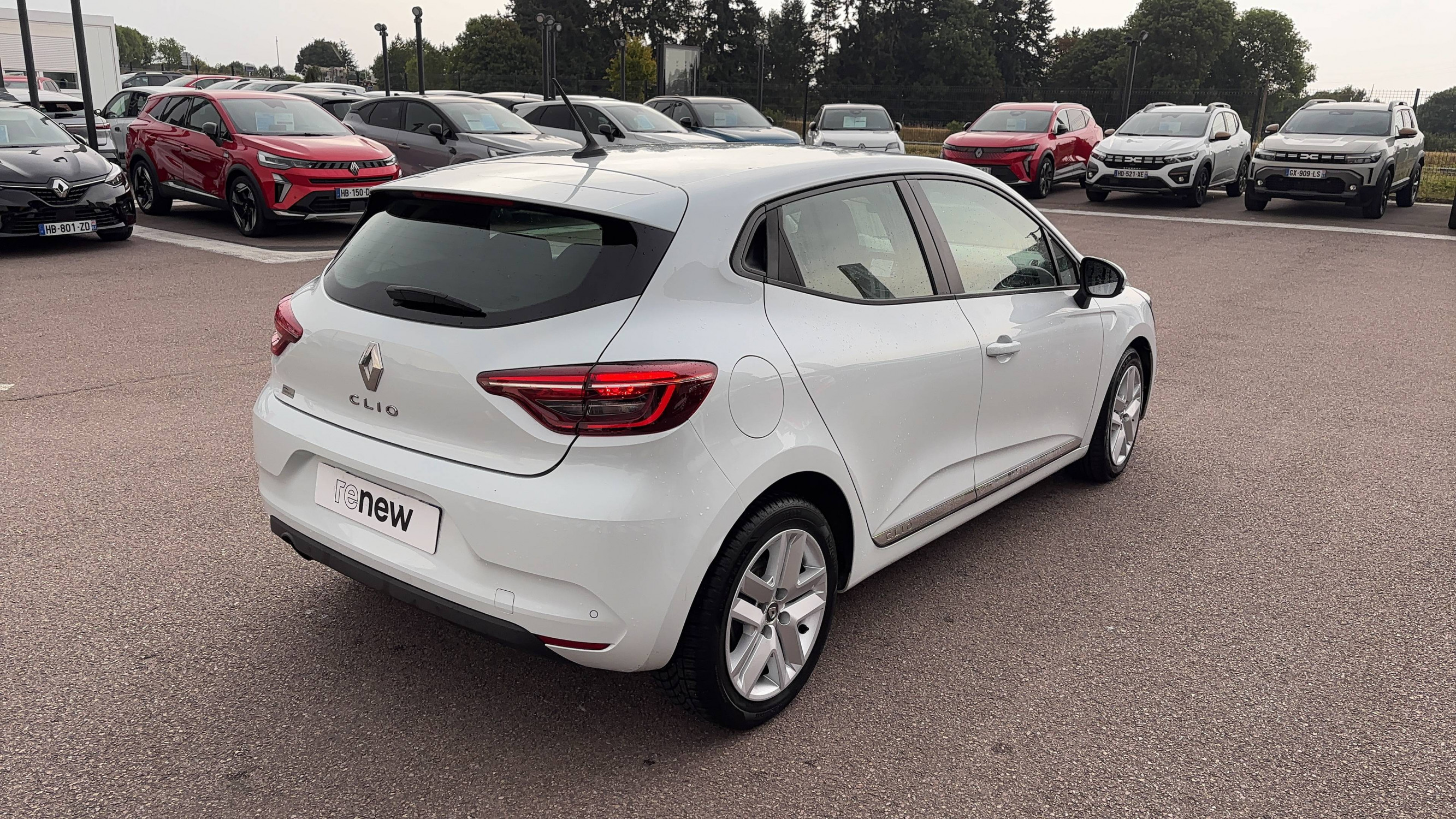 Vente en ligne Renault Clio 5 Clio Blue dCi 100 - 21N au prix de 11 491 €