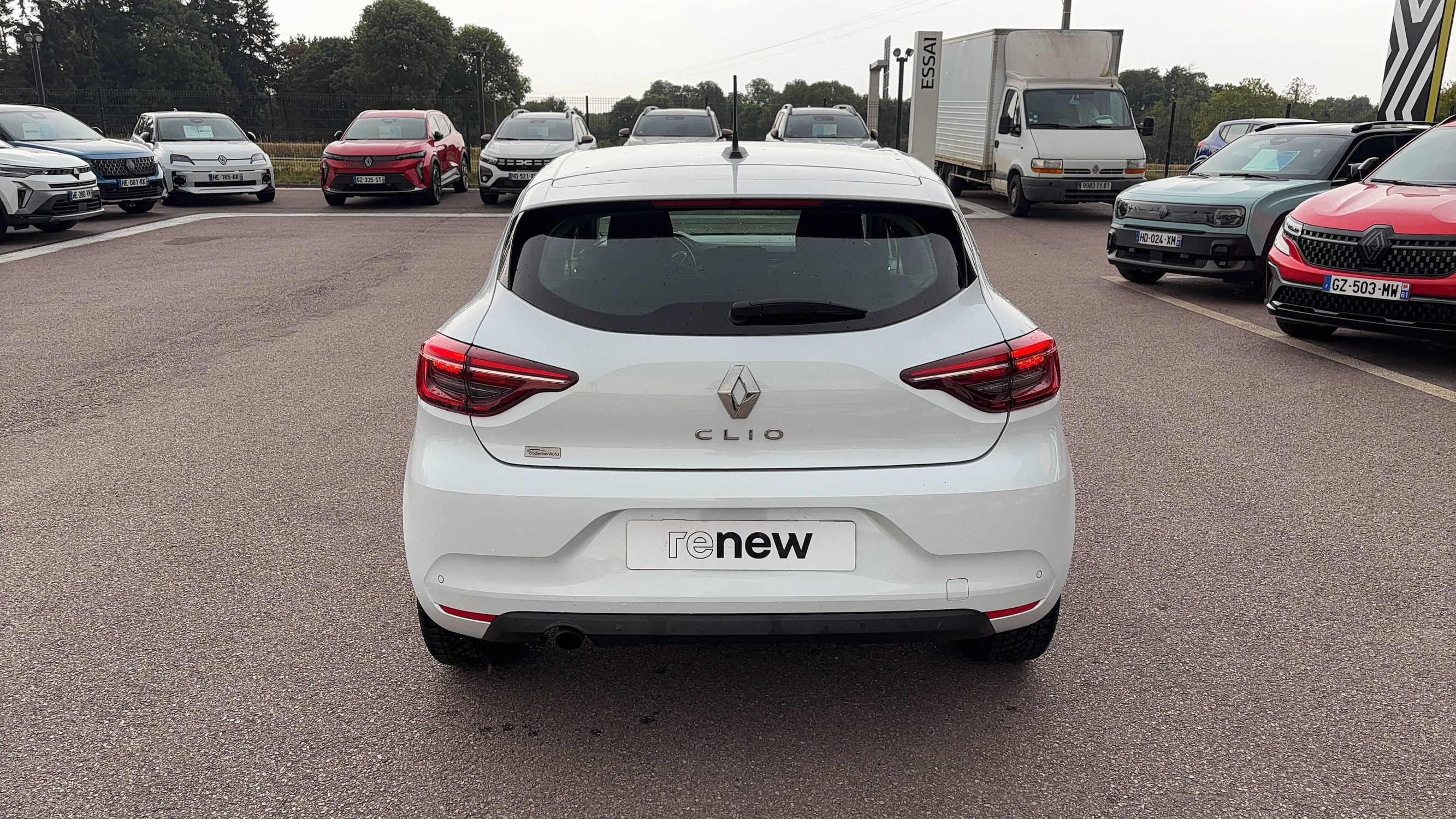 Vente en ligne Renault Clio 5 Clio Blue dCi 100 - 21N au prix de 11 491 €