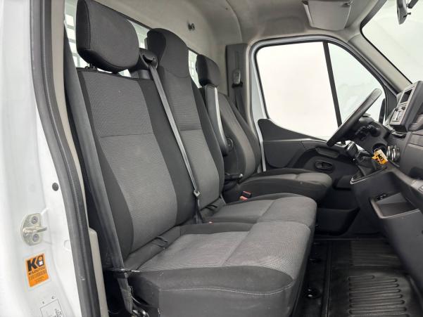 Vente en ligne Renault Master 3 Châssis Cabine MASTER CC PROP RJ3500 PAF AR COURT L2 DCI 130 au prix de 25 791 €