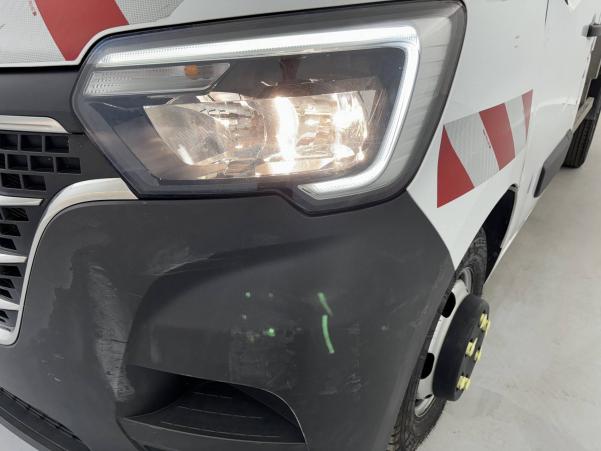 Vente en ligne Renault Master 3 Châssis Cabine MASTER CC PROP RJ3500 PAF AR COURT L2 DCI 130 au prix de 25 791 €
