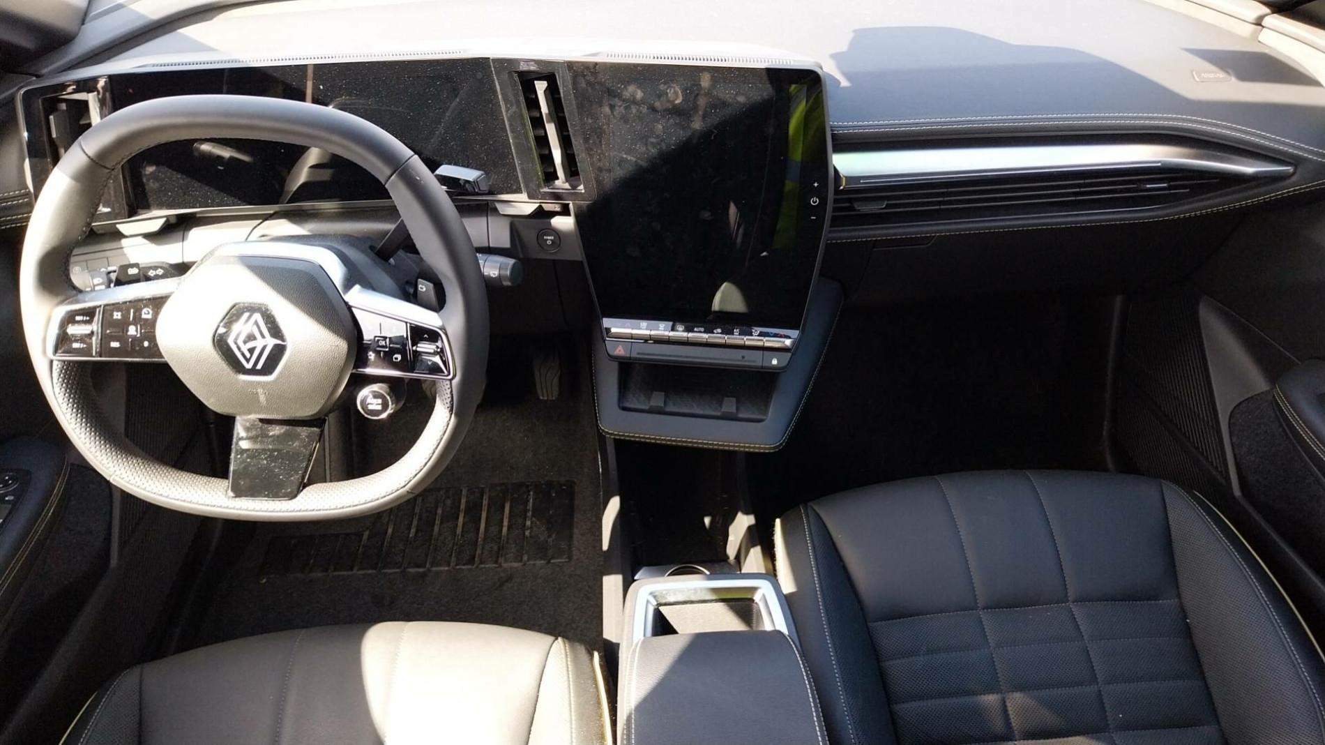 Vente en ligne Renault Megane E-Tech  220 ch autonomie confort GSR2 au prix de 32 991 €