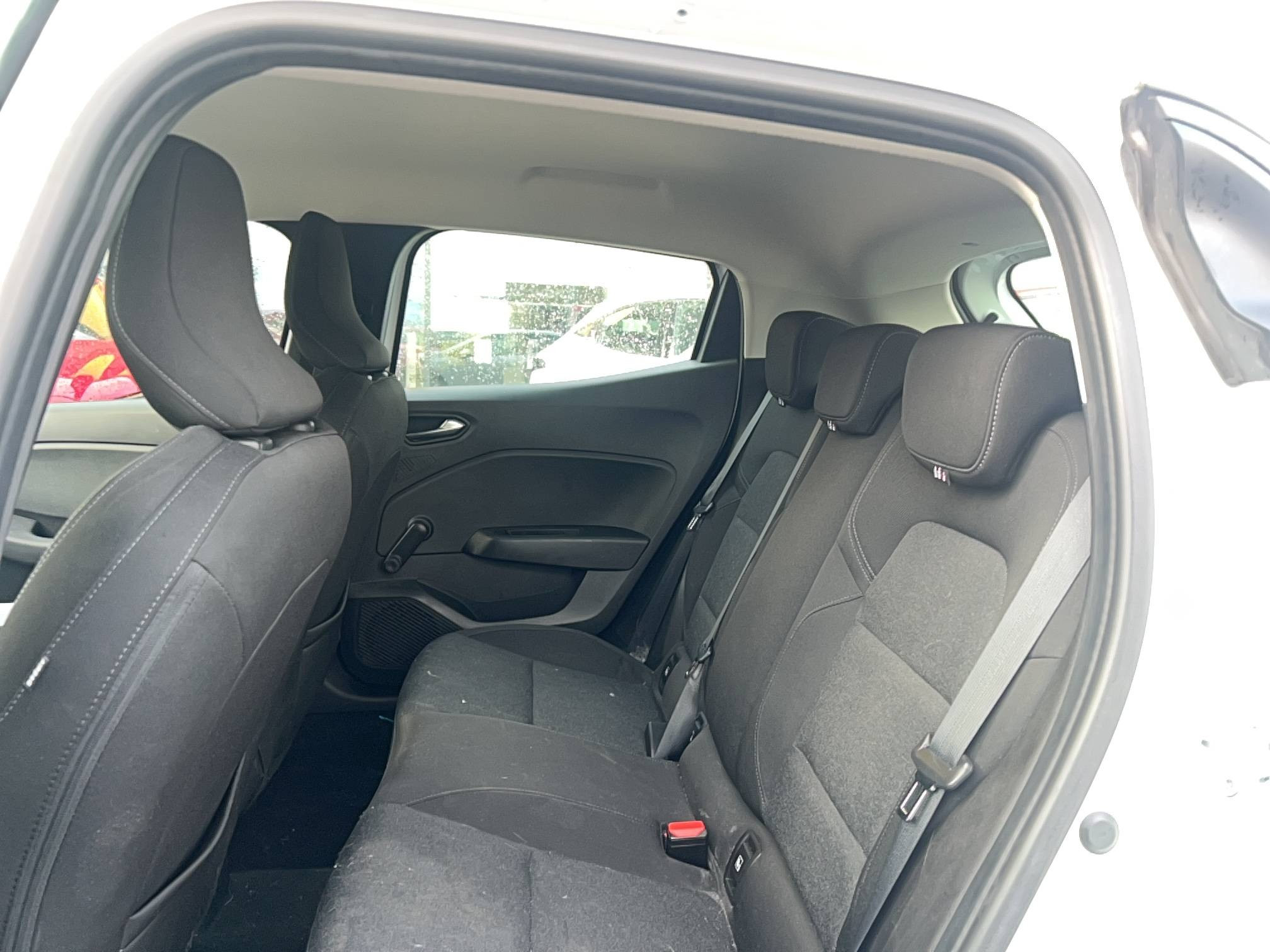 Vente en ligne Renault Clio 5 Clio Blue dCi 100 - 21N au prix de 11 991 €