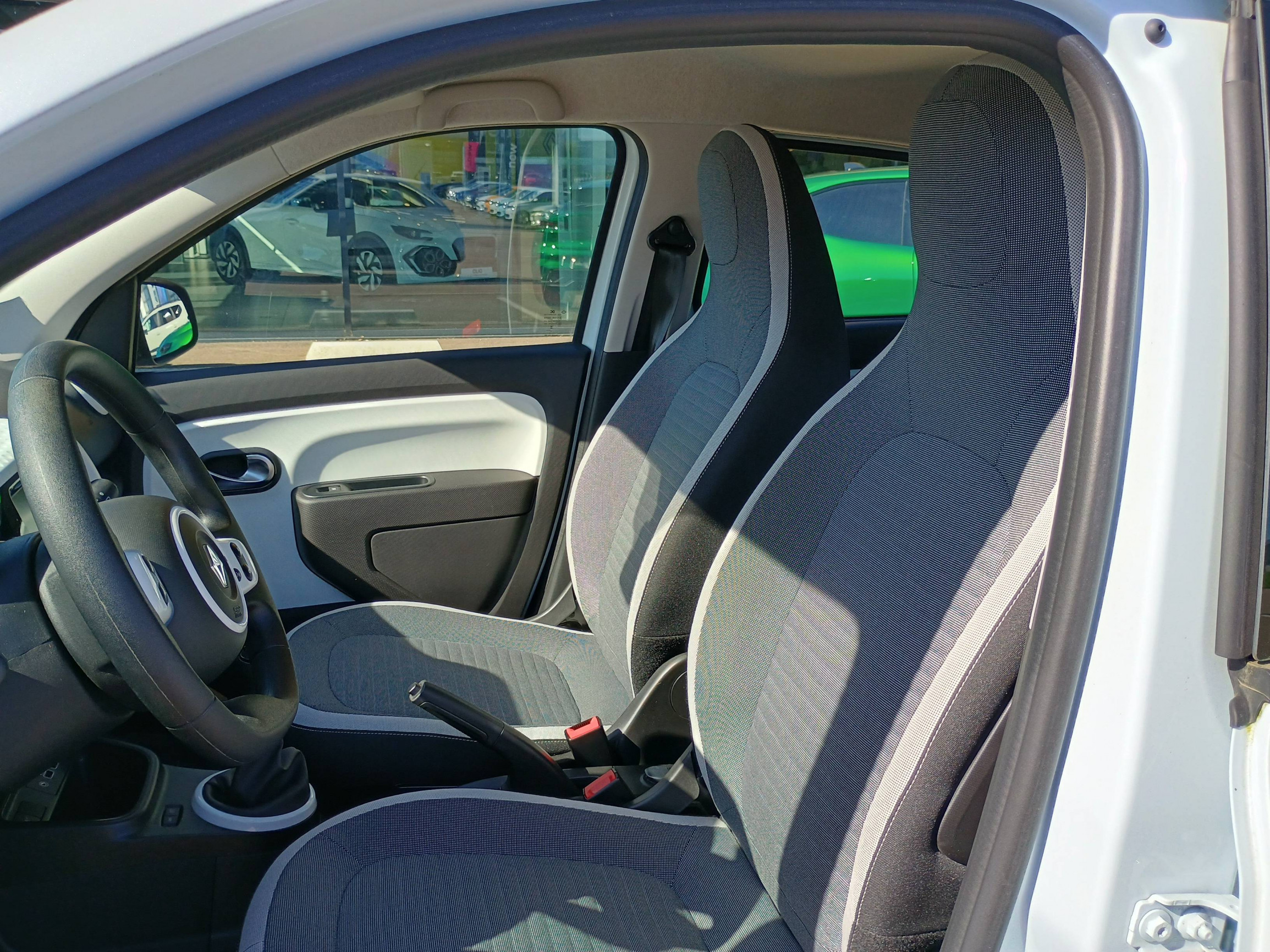 Vente en ligne Renault Twingo 3  SCe 65 au prix de 13 799 €