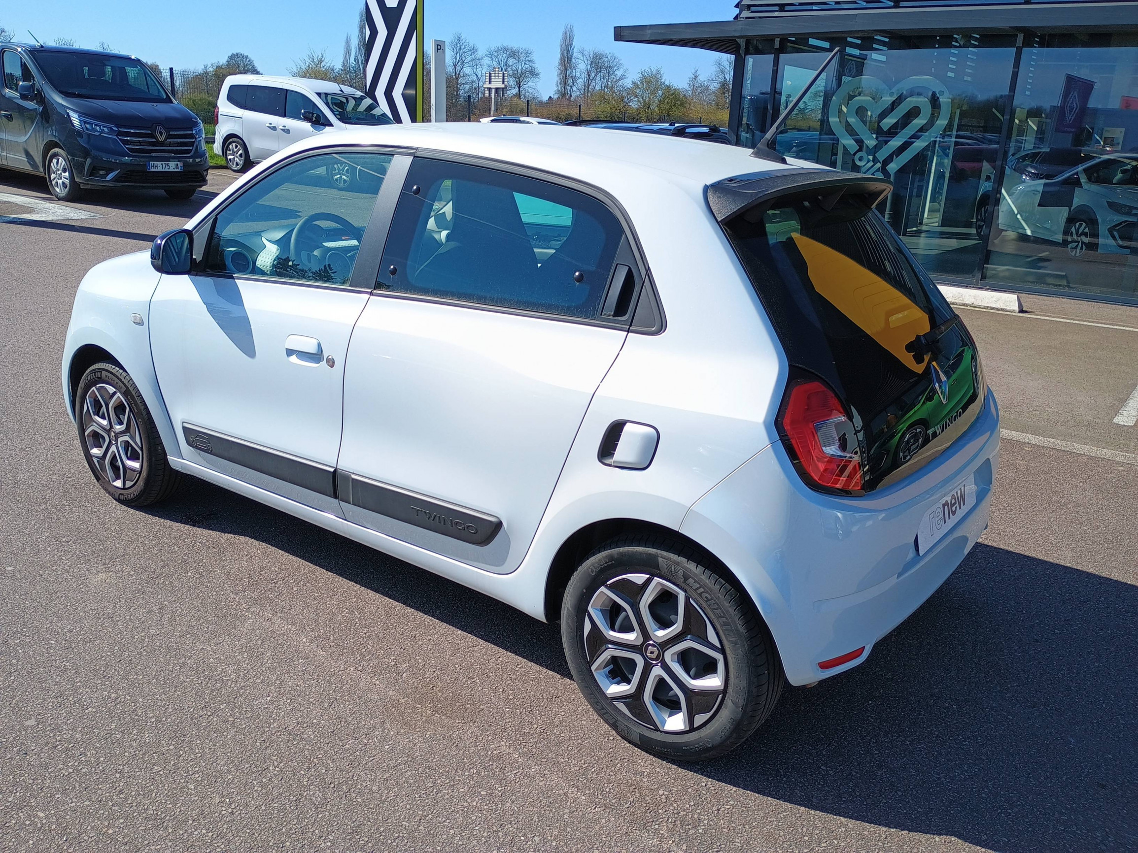 Vente en ligne Renault Twingo 3  SCe 65 au prix de 13 799 €