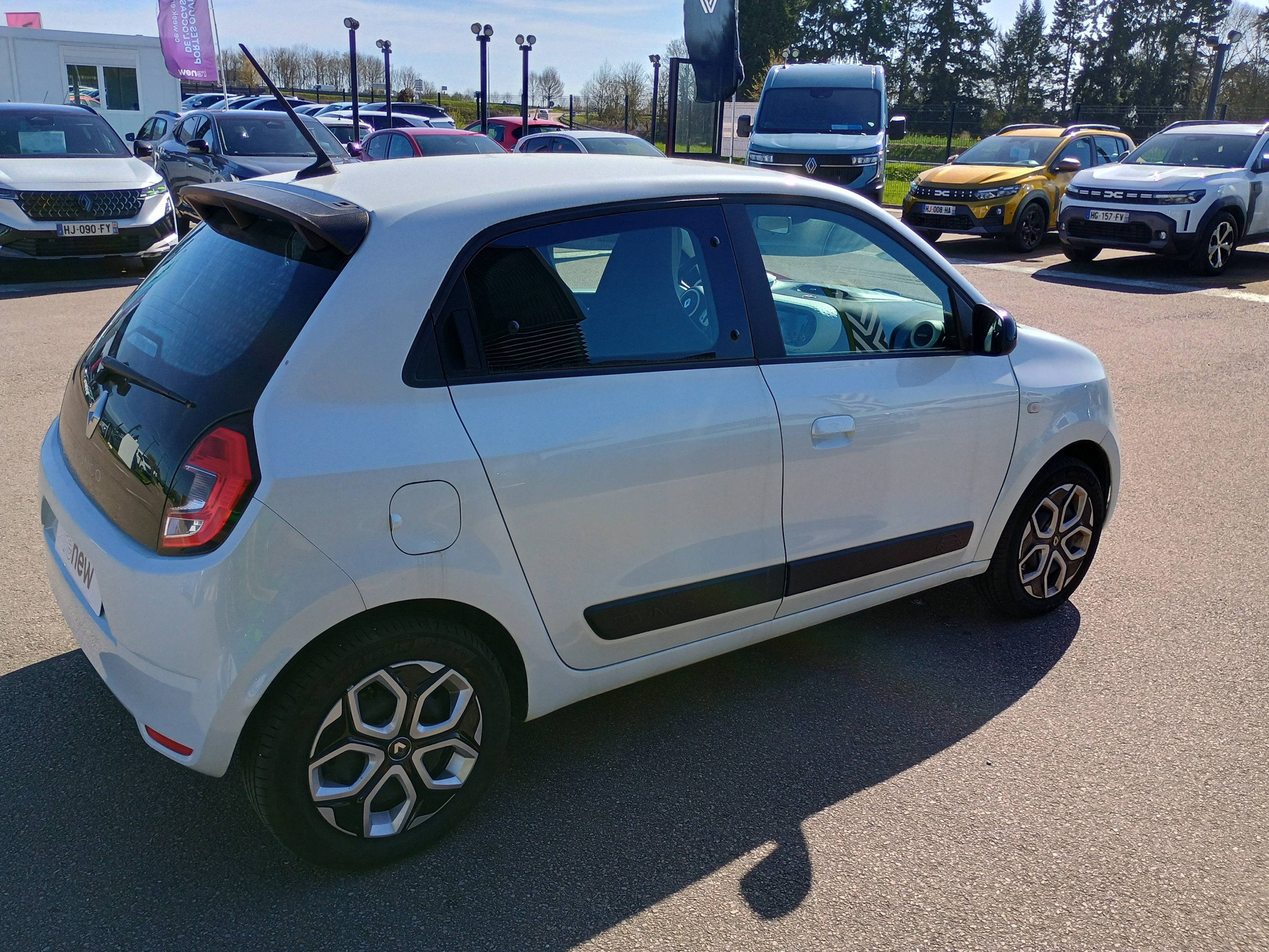 Vente en ligne Renault Twingo 3  SCe 65 au prix de 13 799 €