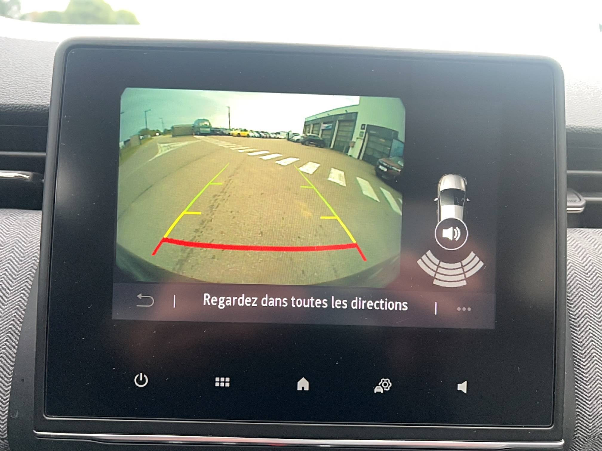 Vente en ligne Renault Clio 5 Clio Eco-G 100 ch GSR2 au prix de 16 691 €