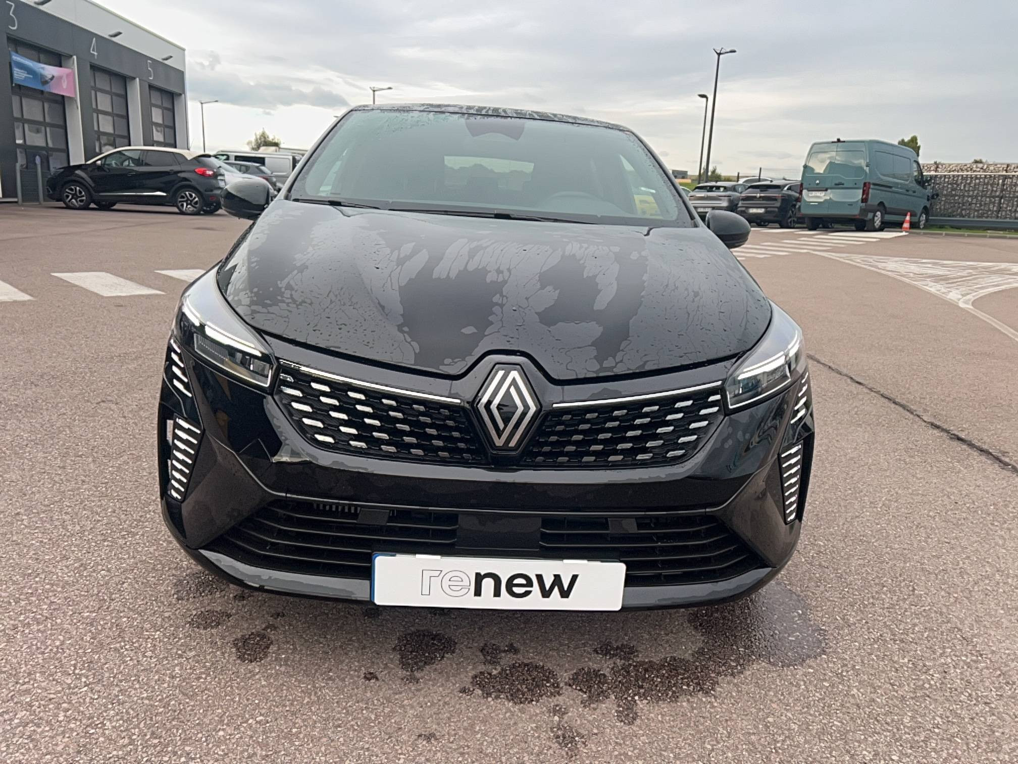 Vente en ligne Renault Clio 5 Clio Eco-G 100 ch GSR2 au prix de 16 691 €